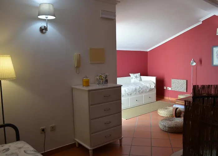 Coral Daire Ericeira